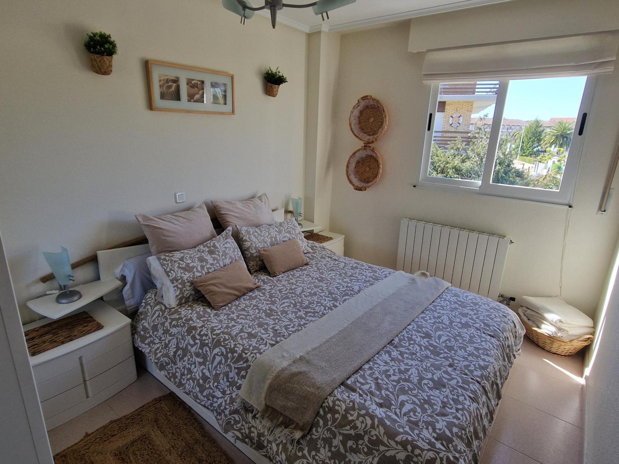 Luminoso Apartamento Playa Ris Con Garaje Noja Bagian luar foto